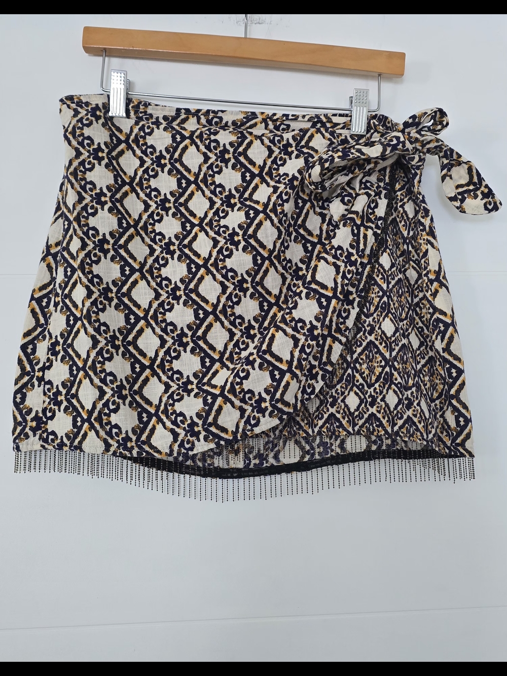 ​ZARA Printed Wrap Mini Skirt with Beaded Fringe Geometric Boho - Size L- Cotton